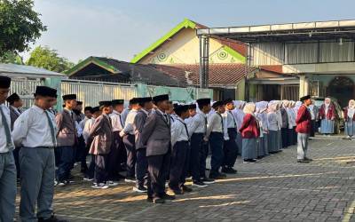 Kegiatan LDKS MTs–MA Darul Ulum Tlasih Tahun 2025 – Hotel Newstart Trawas